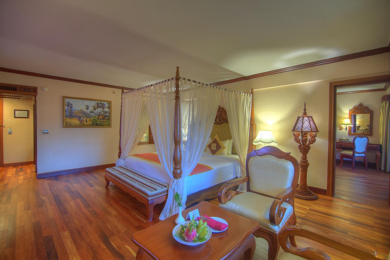 Bayon Era Hotel Siem Reap Exterior photo